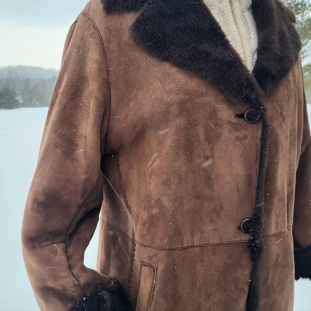 Womens' Long Brown Vegan Sherpa Coat Davide Cenci - Picture 8 of 12